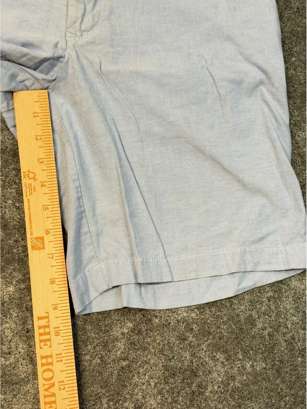 IZOD Men’s Oxford Flat Front Shorts Light Blue Size 30 Casual Preppy